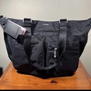 Baggallini Black Messenger Bag